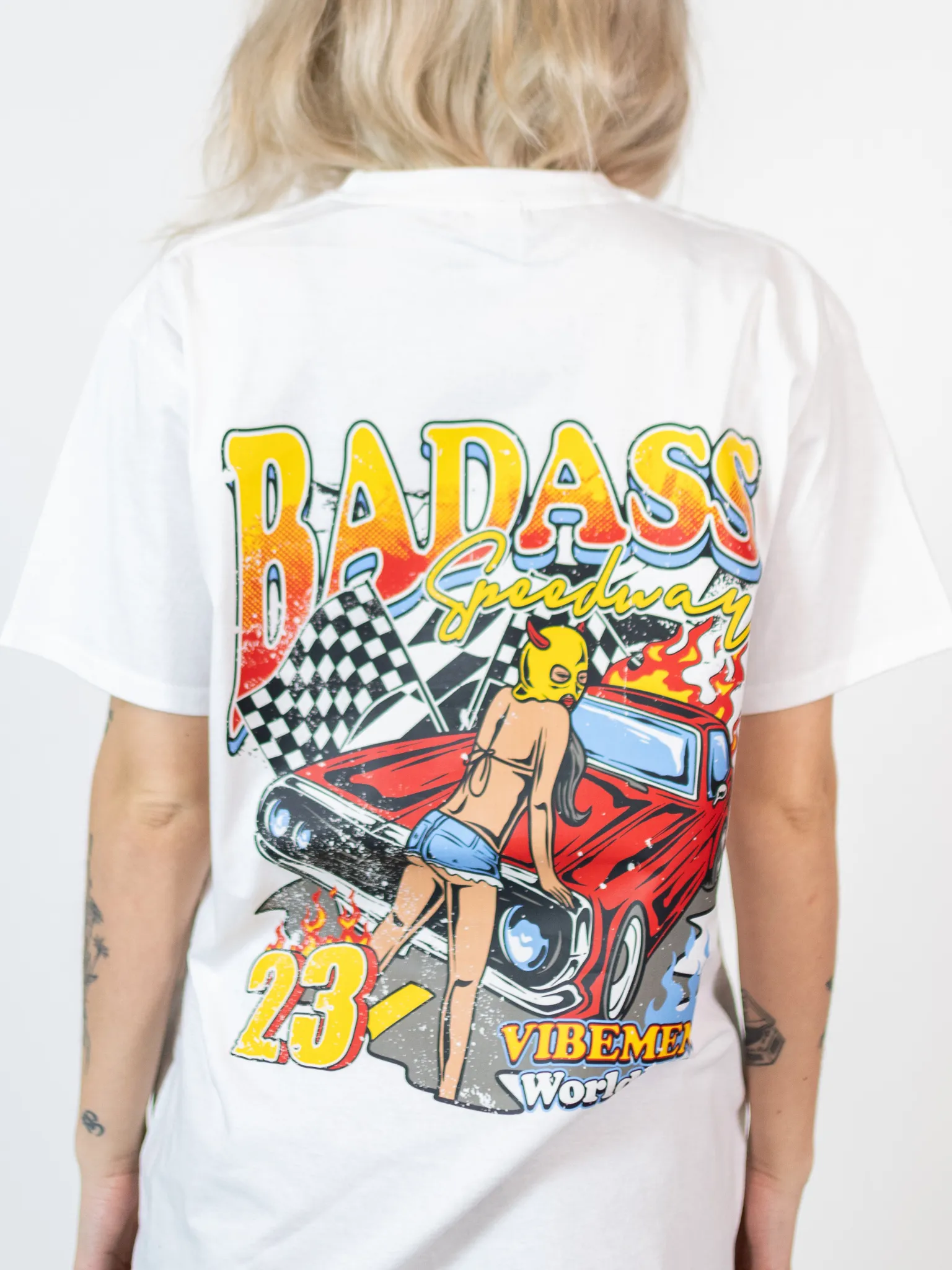 BADASS T-SHIRT (tryck bak) - VIT