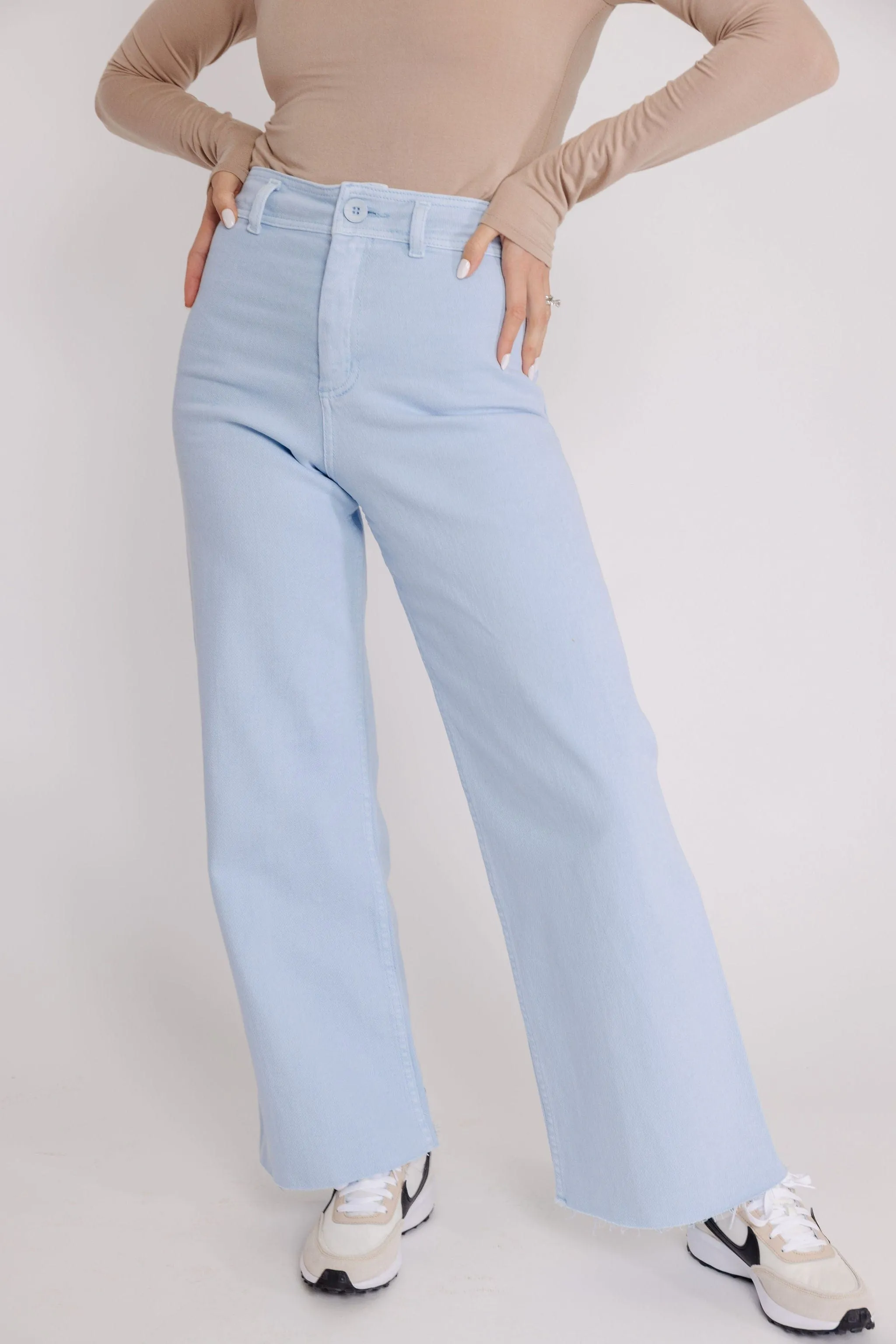 Hadley Pant in Baby Blue