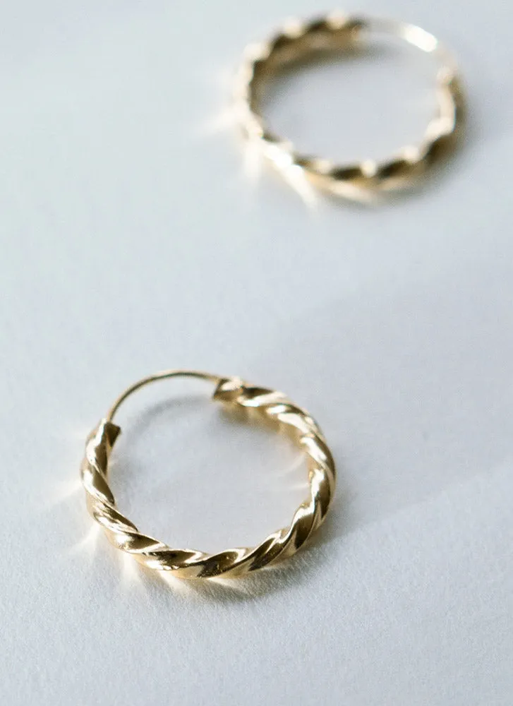 Saray twisted earrings 14k gold