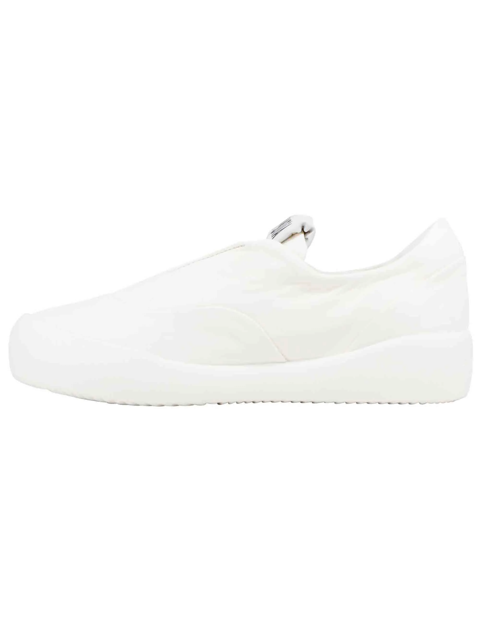 Sneakers donna in pelle off white con suola in gomma leggera